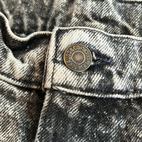 Amazing vintage dark stonewashed Levi’s - estimated 80s student fit - Picture 3 of 10